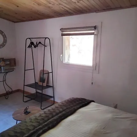 بيت للعطل Maison Proche De Lacs Entouree De Bois Et Forets *