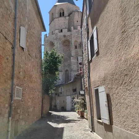 بيت للعطل Maison Proche De Lacs Entouree De Bois Et Forets لاكون